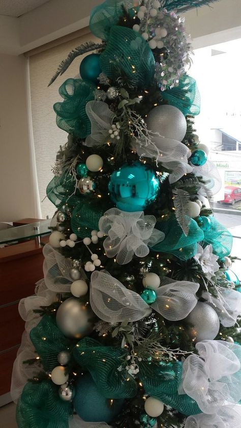 Turquoise Christmas Decor, Teal Christmas Tree, Turquoise Christmas Tree, Floral Christmas Tree, Christmas Tree Decorated, Teal Christmas, Turquoise Christmas, Blue Christmas Decor, Elegant Christmas Trees