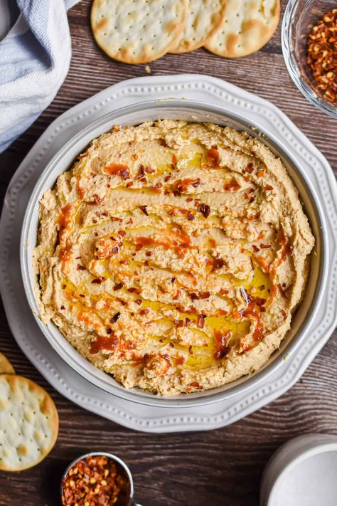 The Best Spicy Hummus! - Lynn's Way of Life Spicy Hummus Recipe, Healthy Dip Recipes, Spicy Hummus, Easy Hummus Recipe, Hummus Recipe Homemade, Meatless Main Dishes, Homemade Hummus, Sausage And Peppers, Hummus Recipe