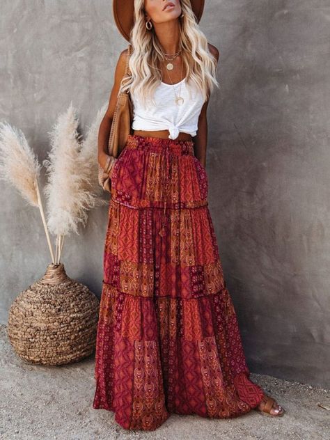 It's time to let go of your ordinary wardrobe and embrace the free spirited side of fashion! Our boho maxi skirt is here to help you do just that. This bohemian maxi skirt features a floral print that is sure to catch everyone's eye. Pair it with sandals, a statement necklace, and sunglasses for a look that is perfect for the weekend. Elevate your style by adding this skirt to your collection today! Boho maxi skirt Ankle length Multiple colors Floral print Polyester blend material Flowy silhouet Hawaii Boho Outfits, Boho Outfits Skirt, Long Skirt Boho Outfit, Simple Boho Outfits Casual, Romantic Boho Outfit, Cute Vacation Outfits Tropical, Girly Boho Outfits, Hippy Style Outfits, Flowy Outfits Aesthetic