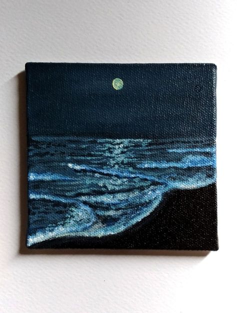 Acrylic paint
Mini canvas
Moon painting
Ocean painting
Sea painting
Aesthetic
Aesthetic painting
Artwork
Art Small Paintings Aesthetic Dark, Acrylic Painting Ideas Square Canvas, Black Canvas Mini Painting, Square Paintings Acrylic, Mini Painting Acrylic, Cute Paintings On Small Canvas, Small Canvases Painting, Mini Painted Canvas, Acrylic Painting On Square Canvas