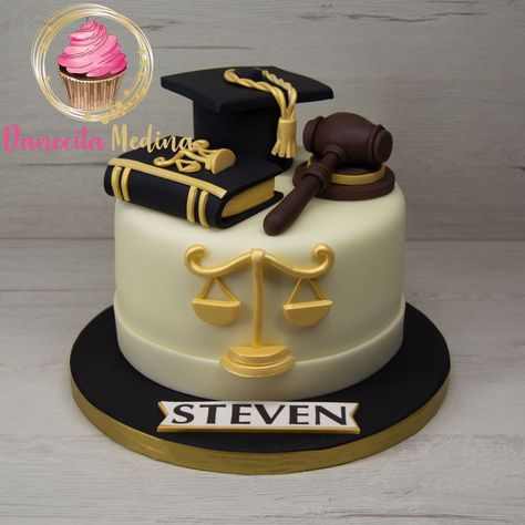 Lawyer Birthday Cake Ideas, Law Cake, Lawyer Cake, Graduation Cake Pops, Graduation Cake Designs, Teacher Cakes, Graduation Party Cake, Happy Anniversary Cakes, School Cake