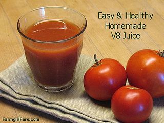 Easy Homemade V8 Juice (Vegetable Tomato Juice) - FarmgirlFare.com by Farmgirl Susan, via Flickr Juicing Tomatoes, Homemade V8 Juice, Canning Instructions, Tomato Juice Recipes, V8 Juice, Spinach Juice, Tomato Relish, Tomato Vegetable, Organic Tomatoes