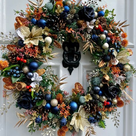 Navy And Green Christmas Decor, Orange Christmas Decor, Navy Wreath, Navy Blue Roses, Blue And Gold Christmas, Christmas Tree Colour Scheme, Gold Christmas Wreath, Large Christmas Wreath, Navy Decor