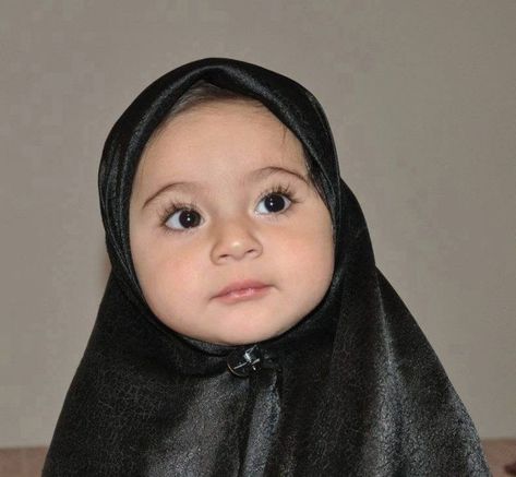 Baby Hijab, Baby Gril, Hijab Beauty, Dps For Girls, Cute Asian Babies, Muslim Kids, Korean Babies, Handsome Prince, Asian Babies