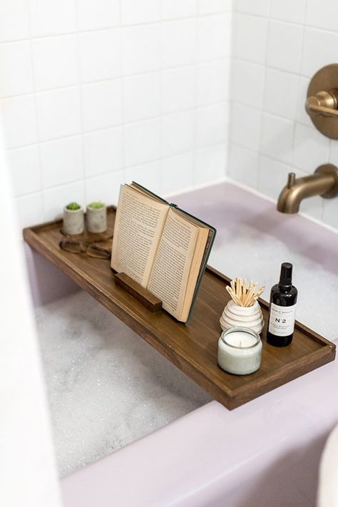 Diy Bathtub Tray, Wood Bath Tray, Diy Bathtub, Tub Tray, Bathtub Caddy, Bathtub Tray, How To Waterproof Wood, Wood Bath, Wooden Bath