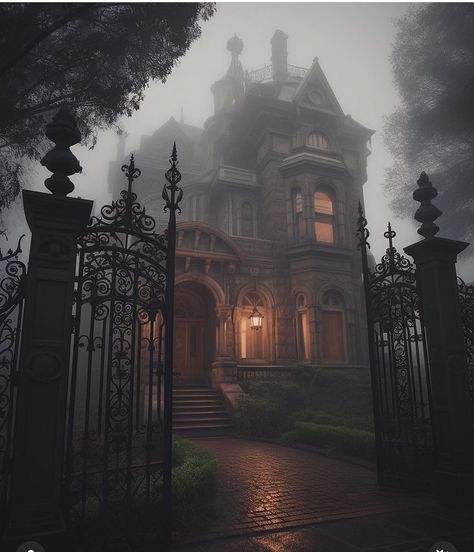 Haunting Hill House Aesthetic, Goth Architecture Aesthetic, Victorian Houses Aesthetic, Haunted Museum Aesthetic, Spooky Mansion Aesthetic, Gothic Manor Aesthetic, Vampire Mansion Aesthetic, Halloween Decor Spooky, Haunted Places Aesthetic