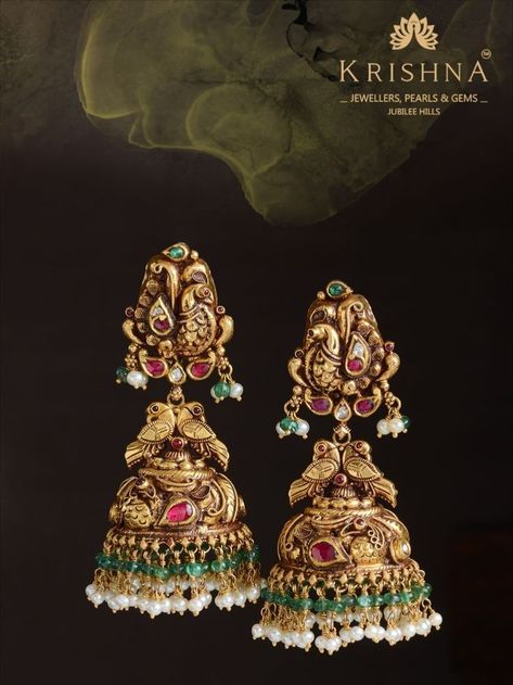 Big Earrings Gold, Gold Jhumkas, Temple Jewellery Earrings, Gold Jhumka, Indian Bridal Jewelry, Antique Gold Earrings, Gold Jhumka Earrings, Antique Necklaces Design, Gold Jewelry Outfits