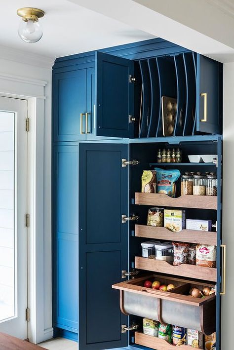 pantry-organization-mesh-bins-0819 Sleek Kitchen Design, Pantry Renovation, Laundy Room, Open Pantry, Pantry Inspiration, Kitchen Pantry Design, Sleek Kitchen, 아파트 인테리어, Pantry Design