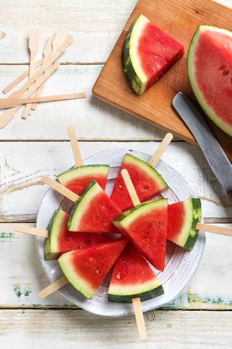 Watermelon Pops, Picnic Menu, Watermelon Popsicles, Watermelon Wedge, Kid Friendly Snack, Watermelon Recipes, Watermelon Slices, Perfect Picnic, Summer Treats