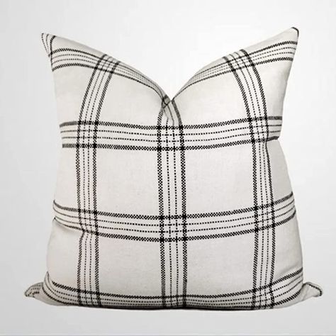 Such a cute farmhouse style pillow case! Plaid Pillows, Natural Pillow Covers, Buffalo Plaid Pillows, Pillow Combos, Plaid Pillow Covers, Plaid Pillow, Natural Pillows, Modern Pillows, Farmhouse Pillows