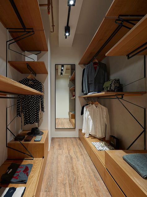 Industrial Style Interior, Open Wardrobe, Walk In Closet Design, Simple Closet, Luxury Closets Design, Woodworking Inspiration, Bedroom Closet Design, Studio Room, House Inside