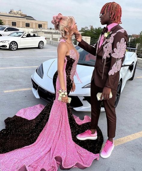 Pink And Brown Prom Couple, Pink And Brown Prom, Prom Fits Couples, Pink Fitted Prom Dress, Prom Dresses Matching, Prom Dresses Couples, Pink And Black Prom Dress, Pink Prom Dresses Black Women, Hood Prom