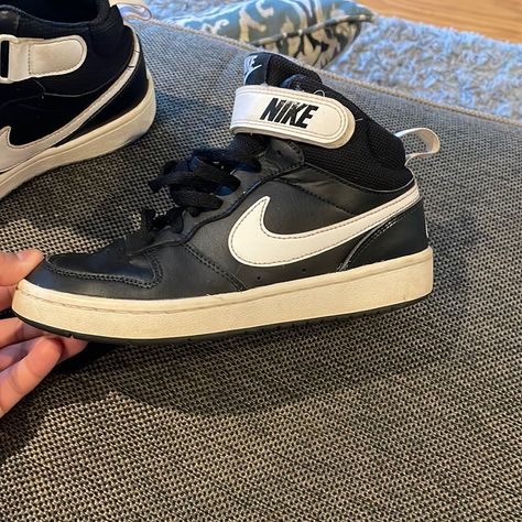 These Are Court Borough Mid 2 Gs 'Black White' By Nike. They Are Almost Brand New. Super Clean Court Borough Mid 2, Nike Court Borough, Super Clean, Kids Nike, Nike Black, Black Nikes, Nike Shoes, Size 4, Black White