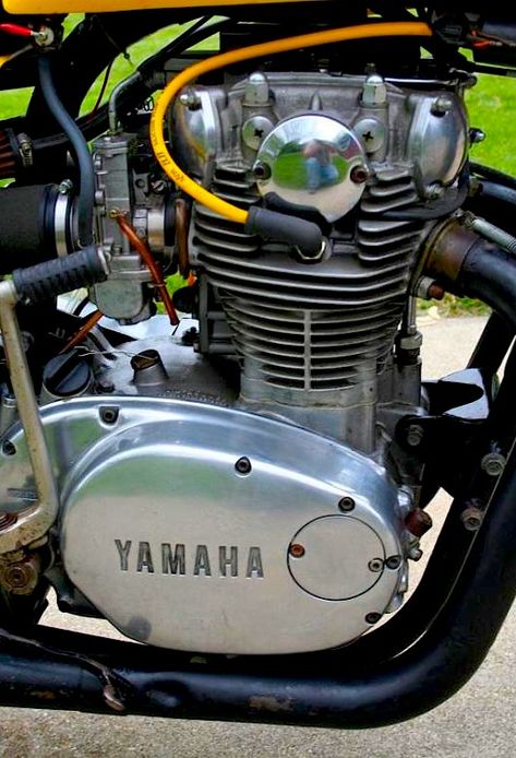 1977 Yamaha XS650 FLAT TRACKER Virago Cafe Racer, Xs650 Bobber, Yamaha 650, Yamaha Xs650, Funny Car Drag Racing, Flat Track Motorcycle, Yamaha Bikes, Flat Tracker, Cafe Bike