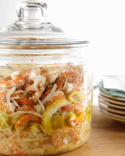 Pickled #Shrimp - Combine all #ingredients in a large bowl and toss thoroughly. Pack everything into a large glass jar, cover, and refrigerate overnight to allow the #flavors to come together. Serve with toothpicks. Pickled Shrimp Recipe, Pickled Shrimp, Boiled Shrimp, Shrimp Boil Recipe, Classic Appetizers, Seafood Appetizers, Southern Food, Thanksgiving Appetizers, Sea Food