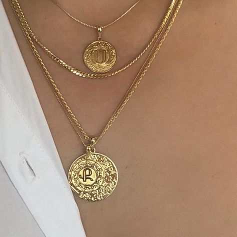 Armenian initial necklace, Armenian medallion, cuban link chain #icelink Buy Gold And Silver, Bullet Necklace, Beaded Jewelry Patterns, Silver Prices, Cuban Link, Coin Necklace, Beading Tutorials, Sea Glass Jewelry, Coin Pendant