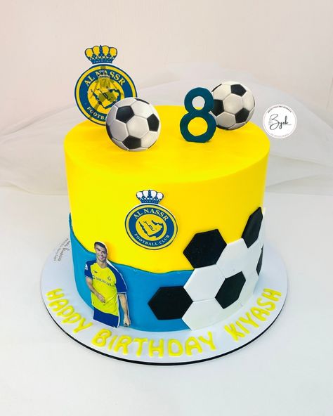 The birthday boy kicking off the celebration with this sweet touchdown! ⚽🎂 [ football lovers, football themed cakes, cakes for children, byob, Delhi baker, indirapuram, boutique bakery, customised cakes ] Cake For Boys Birthday Kids, Soccer Cakes For Boys, Football Theme Cake Boys, Cake For Boys Birthday, Boy Birthday Cakes, Football Cakes For Boys, Soccer Themed Cake, Cake Birthday Boy, Football Theme Cake