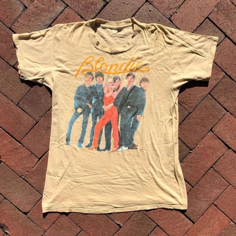 Brian on Instagram: “1979 Blondie. #blondie #deborahharry #vintage #vintagetee  #vintagetshirt #vintageshirt #vintagestyle #vintagefashion #1979 #sold” Deborah Harry, Marauders Era, Concert Tees, Vintage Tees, Vintage Shirts, Vintage Tshirts, Vintage Fashion, Mens Graphic Tshirt, Concert