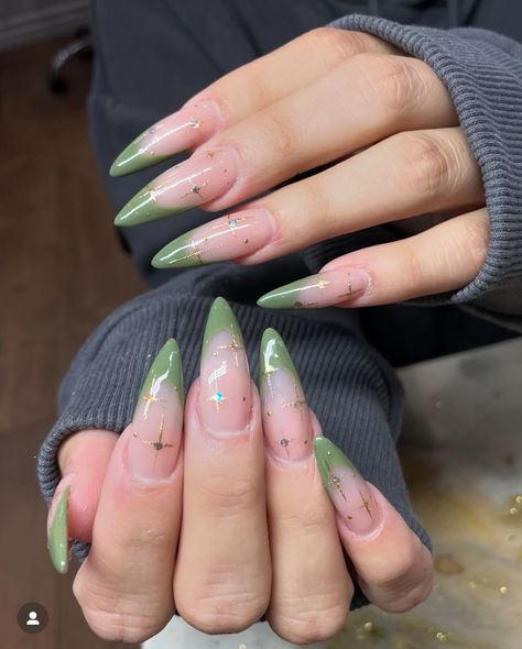 Green Christmas Nails, September Nail Ideas, Modern French Twists, Nail Ideas Trendy, Catching Feelings, Fall Nail Ideas, September Nails, Hello Nails, Glow Nails