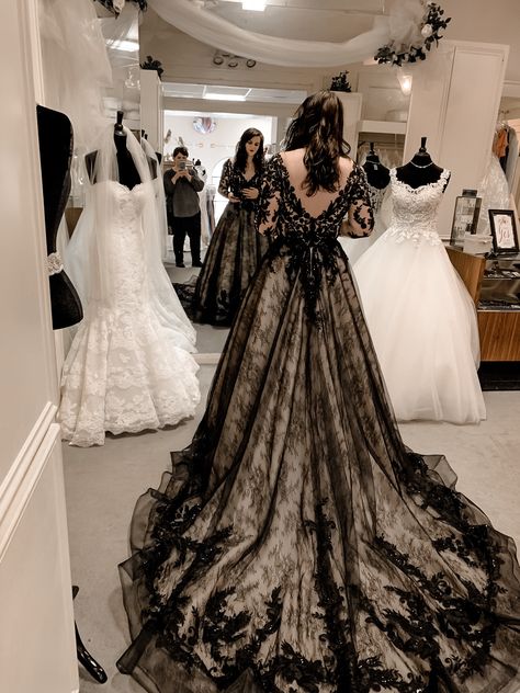 White Dress With Black Lace Wedding, Nude Wedding Dress With Black Lace, White Dress Black Lace Wedding, Black Lace Long Sleeve Wedding Dress, Wedding Dress With Black Accents Lace, Evil Bride Dress, Goth Wedding Dresses Fairy, Black Wedding Dress Elegant Ball, Simple Black Wedding Dress Lace