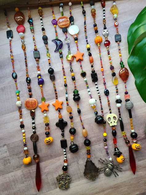 A hand beaded wind chime made with glass beads and other embellishments perfect for your minimalist or maximalist style. Makes a beautiful gift for anyone with a window :) Halloween Wind Chimes, Home Made Wind Chimes, Beaded Wind Chimes Diy, Witch Houses, Beaded Wind Chimes, Beaded Wall Hanging, Purse Charms Diy, Carillons Diy, Make Wind Chimes