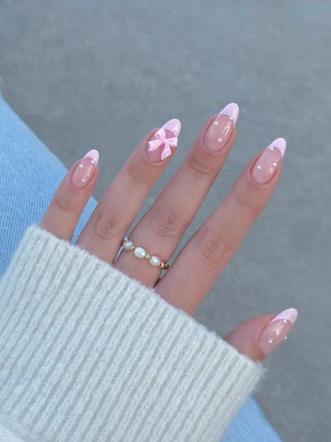 Nail Art Trends That Redefine Everlasting Elegance | Room Decor Tips | Ever Lasting Blog Bow Nail Designs, Light Pink Nails, Fake Nails With Glue, Pearl Nails, Kawaii Nails, Nagel Inspo, Cat Kuku, Nail Charms, Nails Design