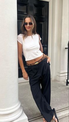 #revolveme #superdowntoxic #summertrends #summeroutfitideas #momjeansoutfit #girlmom #27weekspregnantnew #summer2020 #fashionyoutuber #inspirationoutfit Pia Mance, Outfit Ideas Coquette, Best Friends Gift Ideas, Coquette Outfit Ideas, Gift Ideas For Best Friends, Baby Tee Outfit, Friends Gift Ideas, Ideas For Best Friends, Outfits Coquette