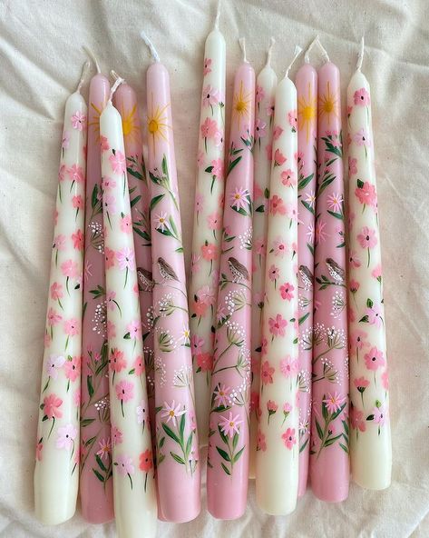 Taper Candle Painting, Wax Painted Candles, Painting On Objects, Candle Wax Painting, Candlestick Painting, Painted Taper Candles, Candle Painting, Painted Candlesticks, Butterfly Candles