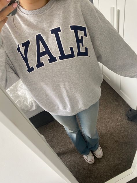 Yale Sweater Outfit, Yale Sweater, Yale Sweatshirt Outfit, Yale Hoodie, Yale Sweatshirt, College Vision Board, Yale University, University Sweatshirts, Sweatshirt Outfit