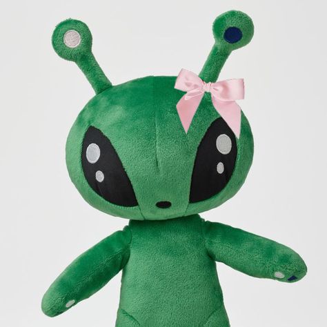 coquette ikea alien pfp Alien Pfp Cute, Weird Pfp Aesthetic, Ikea Alien Pfp, Womp Womp Coquette, Alien Pfp Icon, Pookie Pfp, Ikea Alien Plush, Alien Pfp, Ikea Plushies