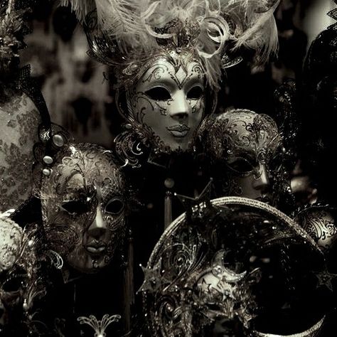 Masquerade Aesthetic Dark, Waltz Aesthetic, Masquerade Mask Aesthetic, Masquerade Ball Aesthetic, Masquerade Aesthetic, Trick Pictures, Goth Things, Circus Aesthetic, Dark Circus