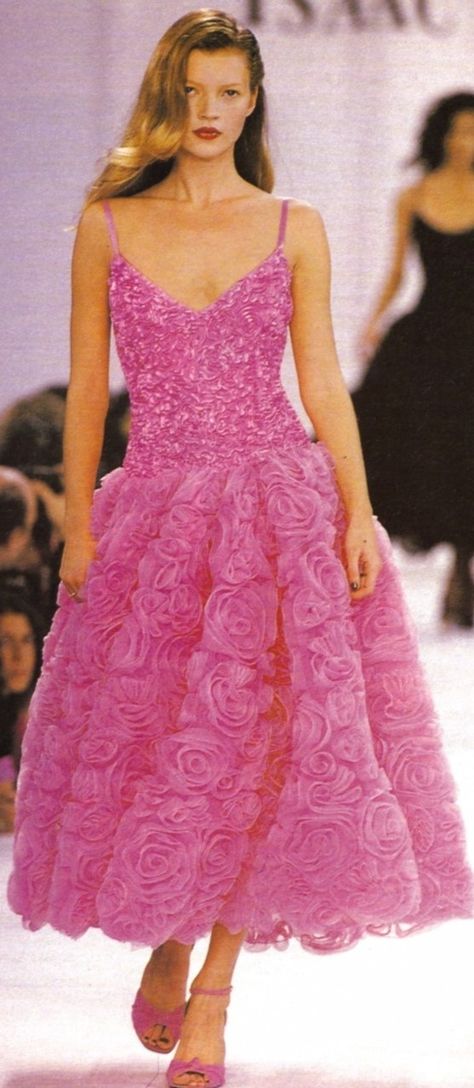 Isaac Mizrahi Issac Mizrahi 90s, Isaac Mizrahi 90s, Model Runway, Haute Couture Gowns, Runway Fashion Couture, 80s And 90s Fashion, Chic Chic, Model Lifestyle, Book Tour