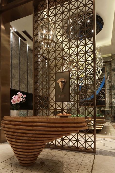 Receptionist Area, Ideas For Restaurant, Ceiling Artwork, Restaurant Entrance, Turkish Restaurant, Home Bar Rooms, Reception Desk Design, Entrance Interior Design, Lobby Reception