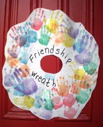 24 Really Easy Christmas #Crafts for Kids from our friends at AllFreeChristmasCrafts.com! Friendship Wreath, Preschool Friendship, Friendship Crafts, Friendship Theme, Friendship Activities, First Day Activities, Friend Crafts, Preschool Class, Family Theme