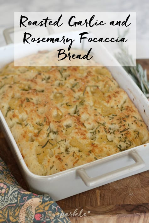 Roasted Garlic and Rosemary Focaccia Bread * sparkle living blog Savory Quick Bread, Must Try Recipes, Rosemary Garlic Bread, Rosemary Focaccia Bread, Bread Roast, Foccacia Bread, Craving Carbs, Rosemary Focaccia, Rosemary Bread