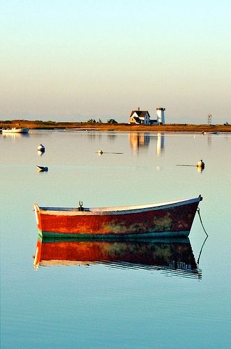 West Chatham sunrise Chatham Cape Cod, Cape Cod Beaches, Row Boats, Boat Art, Boat Painting, Row Boat, Foto Inspiration, Rhode Island, Cape Cod