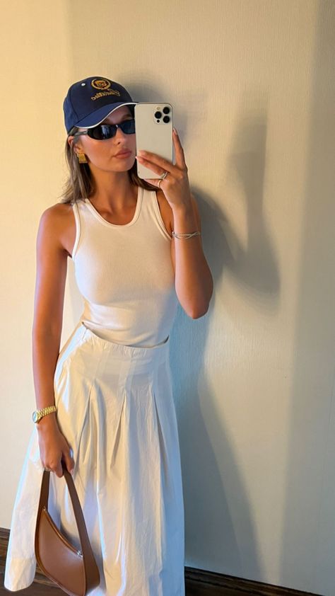 Ibiza Old Town Outfit, Vacation Outfits 2024, California Outfits Summer, Summer Outf, Spain Outfit, Tennis Aesthetic, Poplin Skirt, Coastal Aesthetic, Mode Zara