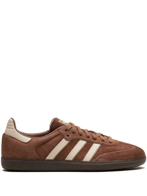 Adidas Samba OG "Preloved Brown" Sneakers - Farfetch Adidas Brown Shoes, Brown Adidas Samba, Brown Shoe Outfit, Adidas Samba Brown, Brown Sneakers Outfit, Brown Tennis Shoes, Brown Sneakers Women, Brown Samba, Brown Adidas