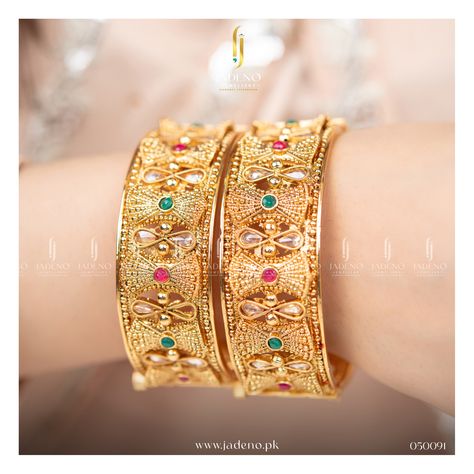 The Premium Quality Gold Finished Swadee Bangles are here to stay in fashion! Wear them to make others envious of your Bangles collection. Order now. Shop Now: www.jadeno.pk Whatsapp: 0300 0290922 #jadenojewellery #1artificialjewellery #elegancepersonified #premiumpackaging #earringshop #mostlovedproduct #banglesdesign #bangles #indianjewelry #rajwadi Bangles Collection, Premium Packaging, June 16, Fashion Wear, Indian Jewelry, In Fashion, Gold Finish, Shop Earrings, Order Now