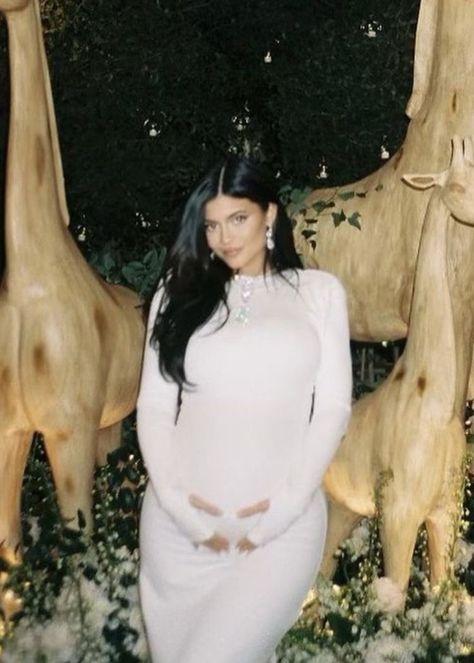 Kylie Jenner Pregnancy Photos, Kylie Jenner Pregnant, Kylie Pregnant, Kylie Jenner Blonde, Looks Kylie Jenner, Trajes Kylie Jenner, Pretty Pregnant, Kylie J, Mommy Outfits