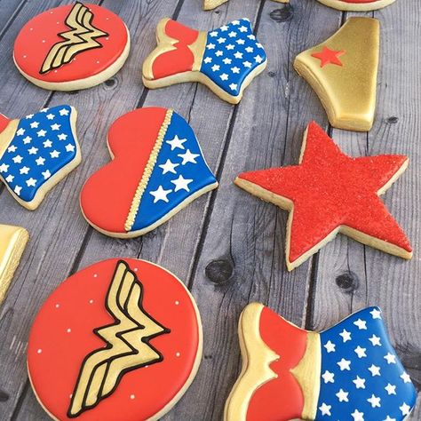 ❤️❤️ A Wonder Woman set to celebrate a birthday today.  Sooo much fun to decorate! Happy birthday, Crystal.  Hope your day is amazing! #cakemeaway #cakemeawayfresno #wonderwoman #wonderwomancookies #justiceleague #superherocookies #birthdaycookies #sugarcookies #customcookies #royalicingcookies #royalicing #cookieart #cookiestyle #edibleart #cookiedecorator #cookiesofinstagram #instacookies #instaamazing #bakedwithlove #handmadewithlove #justforyou #happybirthday Happy Birthday Crystal, Wonder Woman Cake, Wonder Woman Birthday Party, Superhero Cookies, Women Party Ideas, Girl Superhero Party, Ideas Birthday Party, Wonder Woman Party, Wonder Woman Birthday