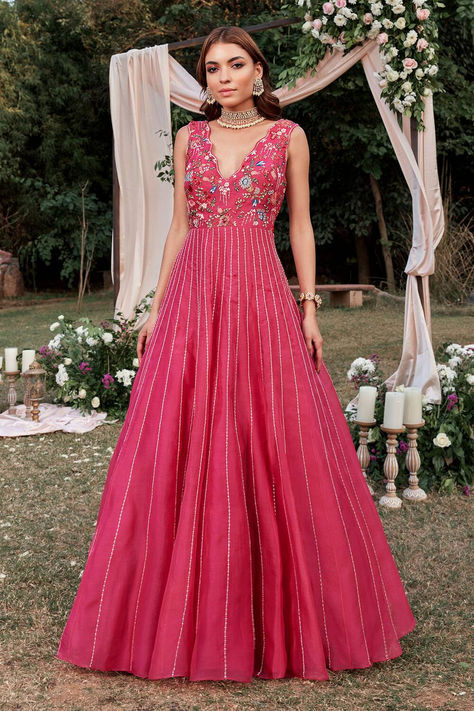 Wine Organza Embroidered Stone V Neck Floral & Geometric Cocktail Party Gown Ethnic Gown Designs, Cocktail Gowns Indian Weddings, Indian Cocktail Outfits For Women, Guest Outfit For Wedding, Outfits For Wedding Functions, Floral Gowns Indian, Ethnic Wedding Outfits, Wedding Gown Indian, Ethnic Gowns Indian