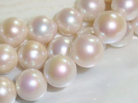 "These are natural pearls, pretty soft lilac pink pearls that are not dye but totally natural. These are elegant, classic, lustrous with a tint of Pink!  Color : Light Pink Lilac Grey - Natural color - Not dye Luster: highest sheen and luster Nacre: lustrous and thick nacre Blemish: 95% - 96% clear Shape : Round (Not perfect like glass pearl) Size: 8.5-9.5mm,standard hole=0.5, use 24 gauge wire Listing:  8\" strand with 22-23 pearls - pearls may come loose 65.00 - 20% More Pearls: http://www.etsy.com/shop/TerraFinds?section_id=6629525 To view Gemstones: http://www.etsy.com/shop/TerraFinds?section_id=6656363 Thank you for shopping at Terra Finds. Please read shipping information before your purchase: www.etsy.com/shop/TerraFinds/policy" Pearl Color Aesthetic, Pink Pearl Aesthetic, Pearl Reference, Pearl Painting, Aesthetic Pearls, Pearls Aesthetic, Pearl Aesthetic, Iridescent Pearl, Lilac Grey