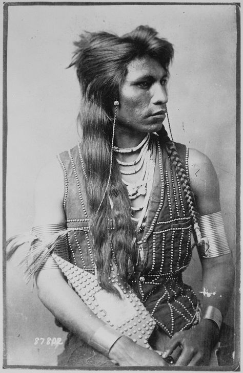 Rabbit Tail, Native American Woman, Native American Images, Native American Men, American Photo, Native American Pictures, Wilde Westen, Native American Photos, Indigenous Americans