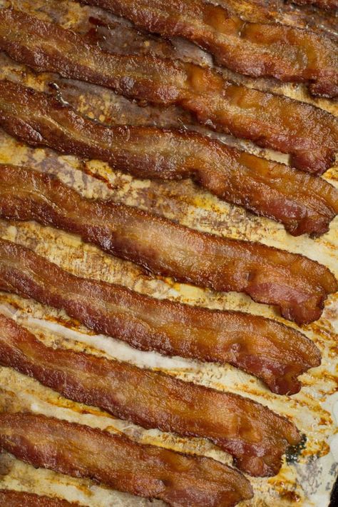 How to Cook Crispy Bacon - The Clean Eating Couple Grilled Bacon Wrapped Asparagus, Healthy Bacon Recipes, Bake Bacon, Bacon Recipes Breakfast, Oven Cooked Bacon, Easy Bacon Recipes, Bacon Recipes For Dinner, Bacon Recipes Appetizers, Bacon Wrapped Chicken Bites