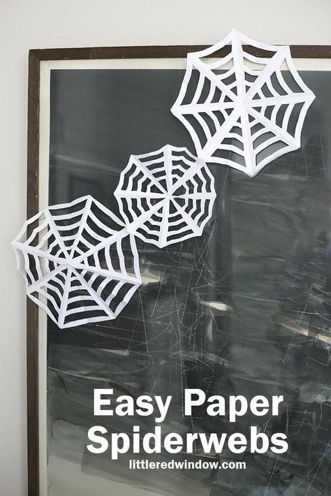 Paper Spiderwebs, Diy Spider Web, Knit Videos, Paper Spider, Spider Web Craft, Paper Halloween Decorations, Diy Spider, Halloween Window Decorations, Window Crafts