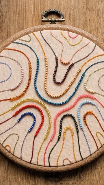 Beading Fabric Embroidery, Embroidery Beading Patterns, Embroidery With Beads Ideas, Bead Embroidery Ideas, Beading On Fabric, Glitter Embroidery, Embroidery Pearls, Embroidery And Beads, Embroidery Paper