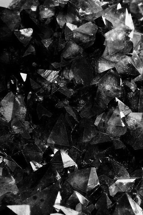 black wallpaper - iphone and android Backgrounds Black And White, Crystals Aesthetic, Backgrounds Black, Crystal Aesthetic, Black And White Wallpaper, Wallpaper App, White Wallpaper, Catfish, Black Wallpaper