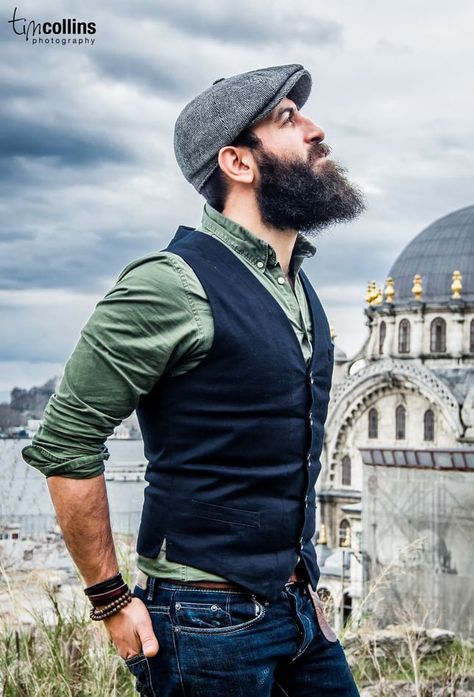 Men’s Vest Fashion Outfits to Try out this Season – Svelte Magazine Men's Vest Fashion, Office Wear Dresses, Older Mens Fashion, Mens Vest Fashion, Dapper Outfit, Outfits To Try, Mens Casual Dress Outfits, Womenswear Fashion, Foto Poses