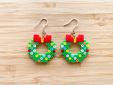 Hama Bead Christmas Earrings, Perler Christmas Earrings, Perler Bead Christmas Earrings, Fuse Beads Earrings, Christmas Perler Bead Earrings, Perler Bead Wreath, Christmas Fuse Beads, Fuse Beads Christmas, Perler Beads Jewelry